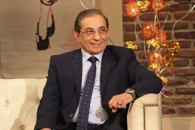 طبيب الأسنان باسم سمير